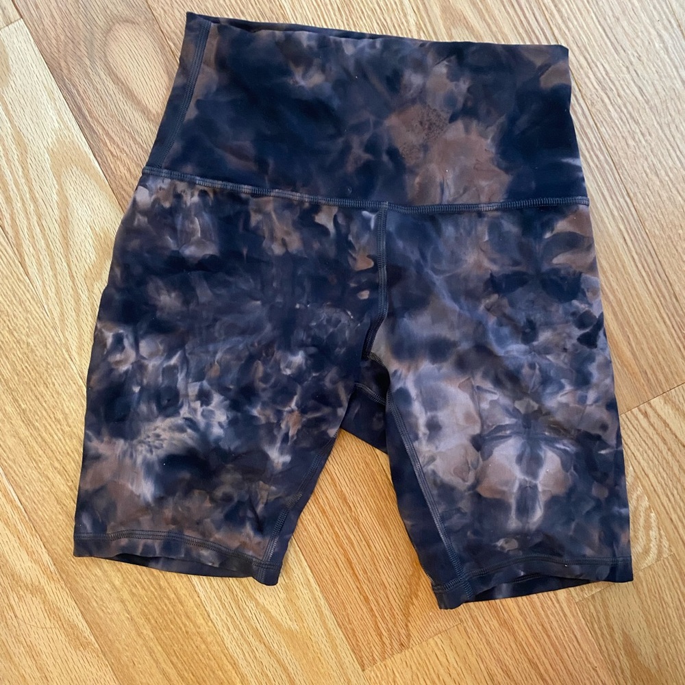 Lululemon tie dye shorts